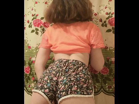 ❤️ Babe żagħżugħa sexy tqaxxir ix-xorts tagħha fuq il-kamera ❤️ Vidjo porn fil-porn mt.porn-milf-300.ru ❌❤