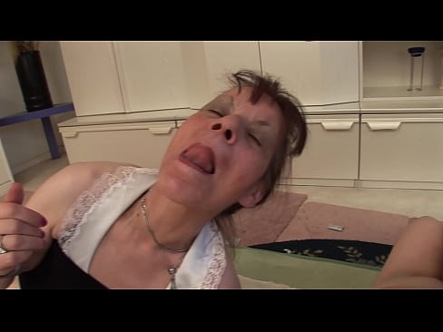 ❤️ Żewġ nanniet u nannu wieħed għandhom threesome ❤️ Vidjo porn fil-porn mt.porn-milf-300.ru ❌❤